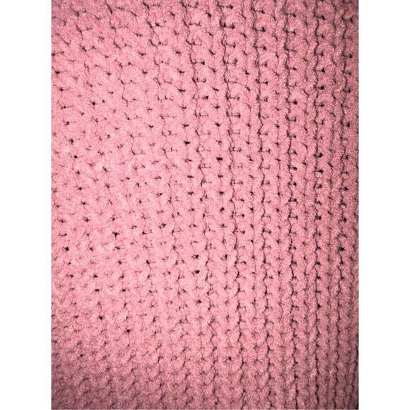 Chloe + Cyrus Tania V-neck Cropped Sweater - Picture 5 of 7